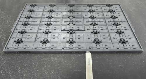 जेईडीईसी ट्रे की वारपेज को अंतर्राष्ट्रीय मानकों से अधिक बढ़ाने